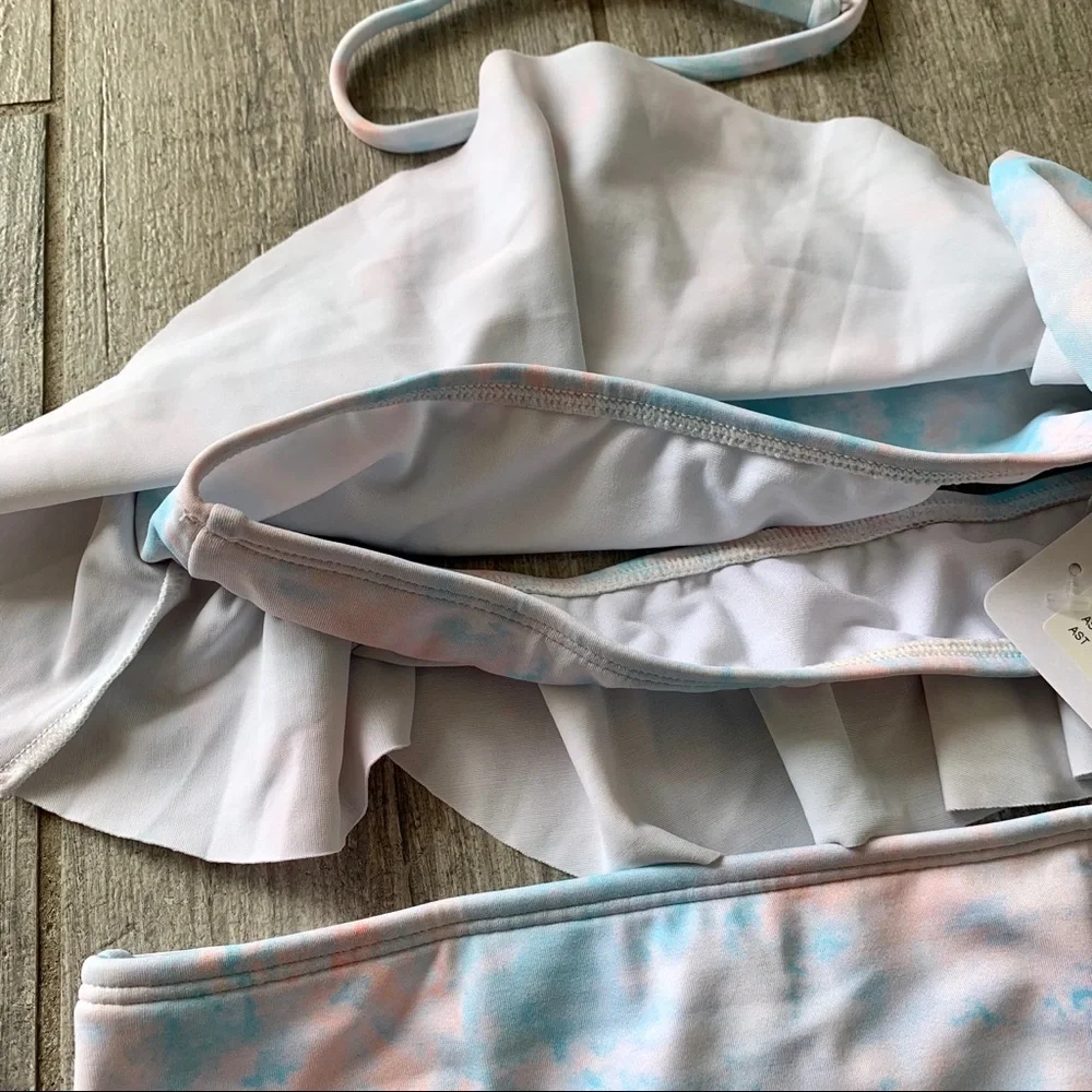 🔥🔥BILLABONG - TIE DYE FLUTTER BIKINI SET🔥🔥 - Picture 5 of 6